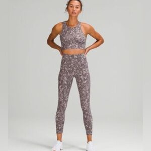 LULULEMON Wunder Under Tight 25“‎